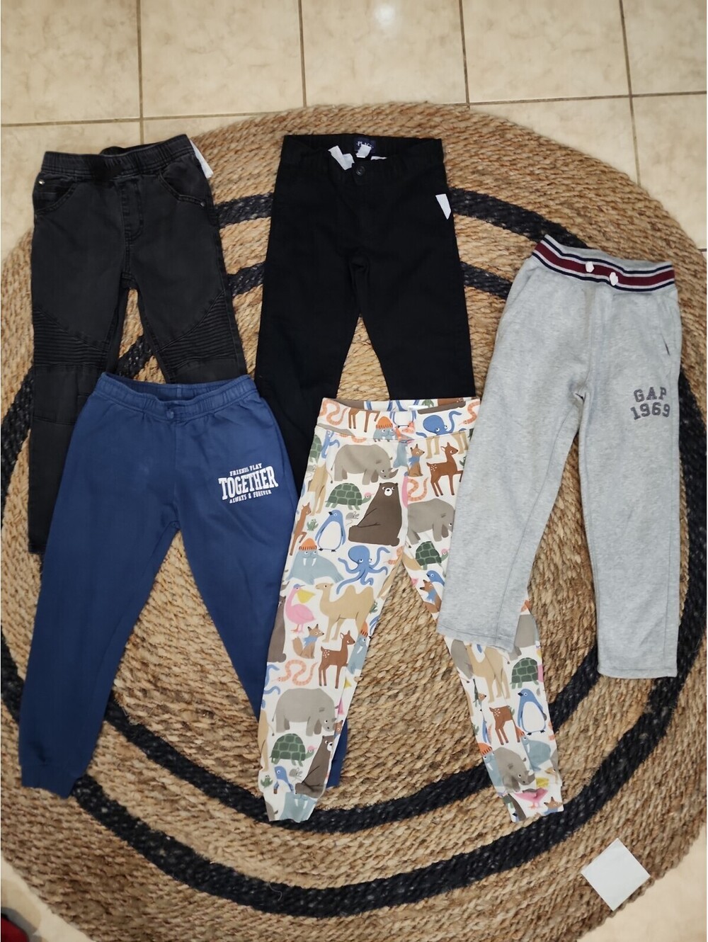 Boys pants bundle Medium 7/8 Gap H&M Place Art Class